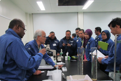 マレーシア国の職員への研修のイメージ